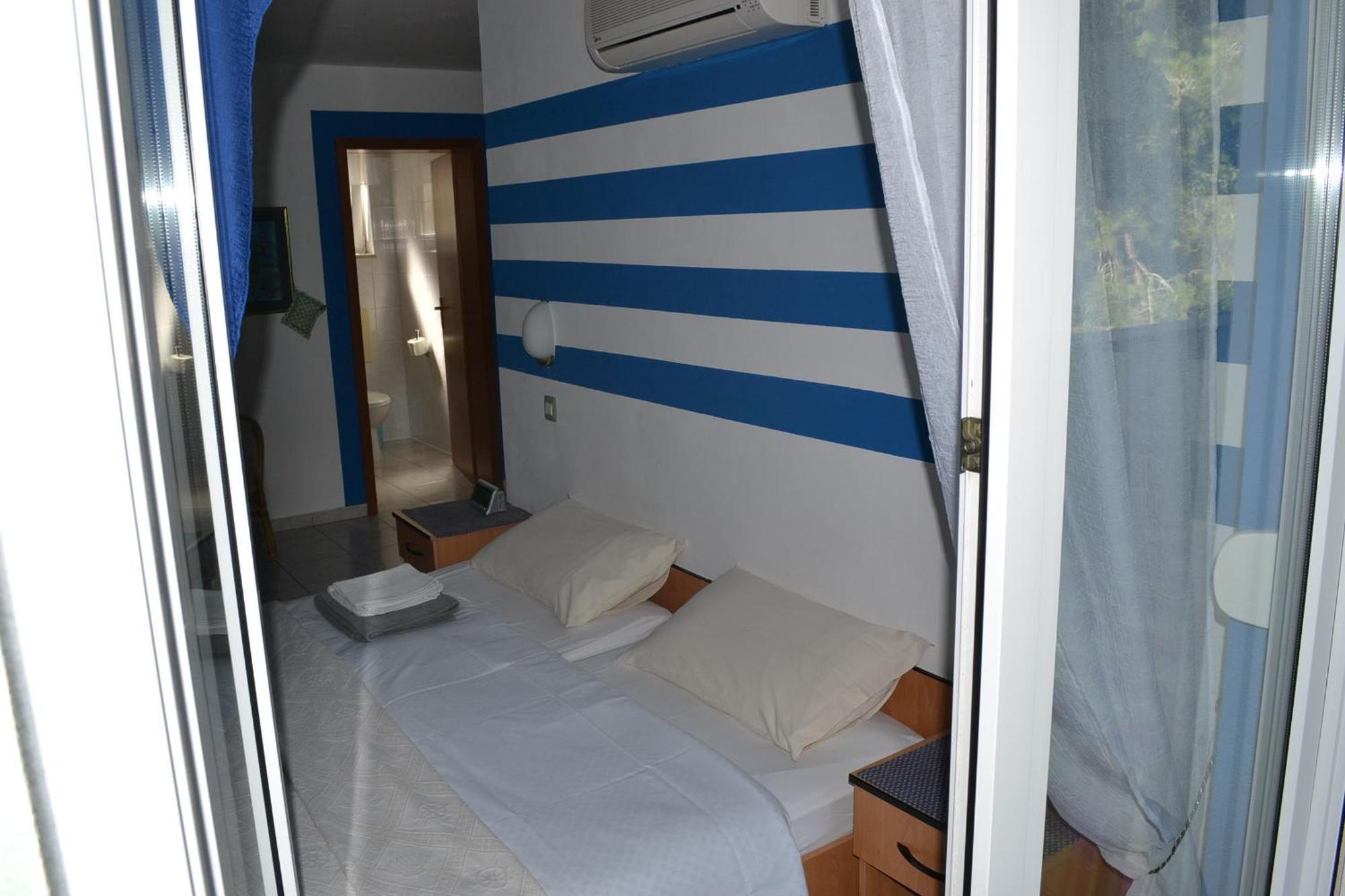 Villa Verde Apartments And Rooms Premantura Pokój zdjęcie